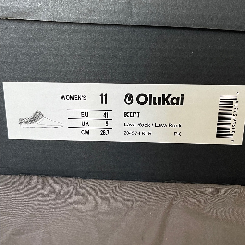 OluKai Black Women's Fur Slippers - Picture 4 of 9